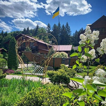 Готель Жди ня Єво instagram zhdenievo hotel Zhdeniievo Buitenkant foto