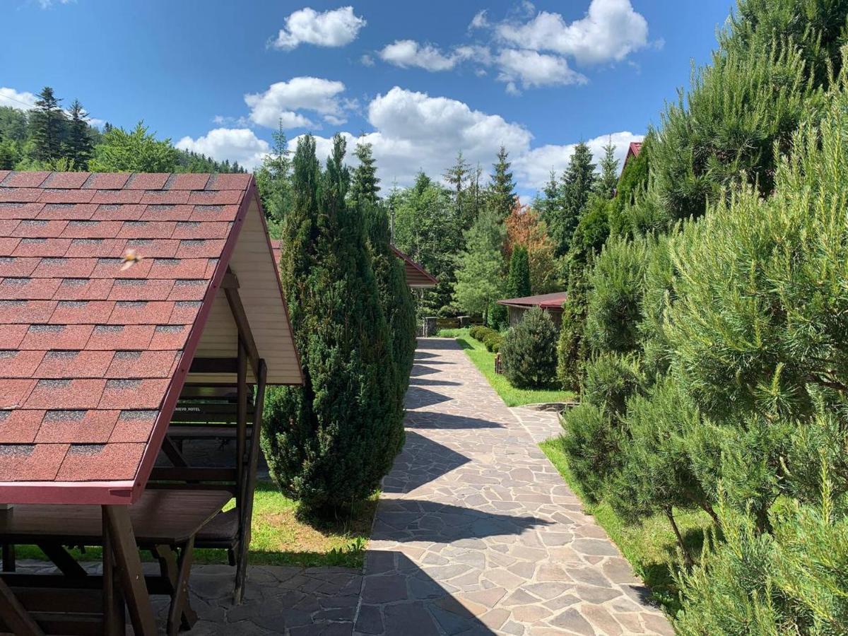 Готель Жди ня Єво instagram zhdenievo hotel Zhdeniievo Buitenkant foto